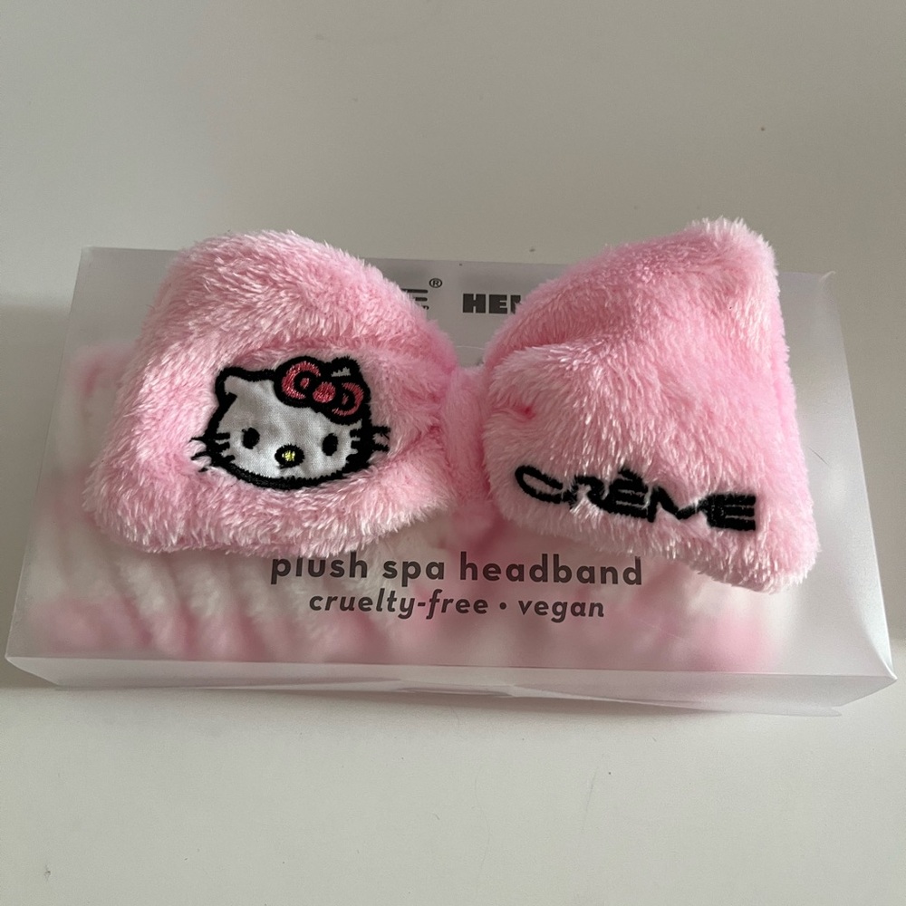 Hello Kitty CRÈME Pink Plush Spa Headband